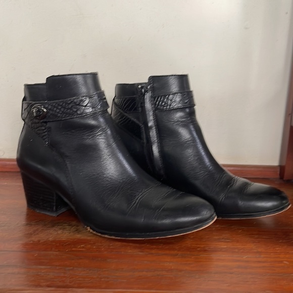 Coach Ankle Boots - Picture 3 of 4